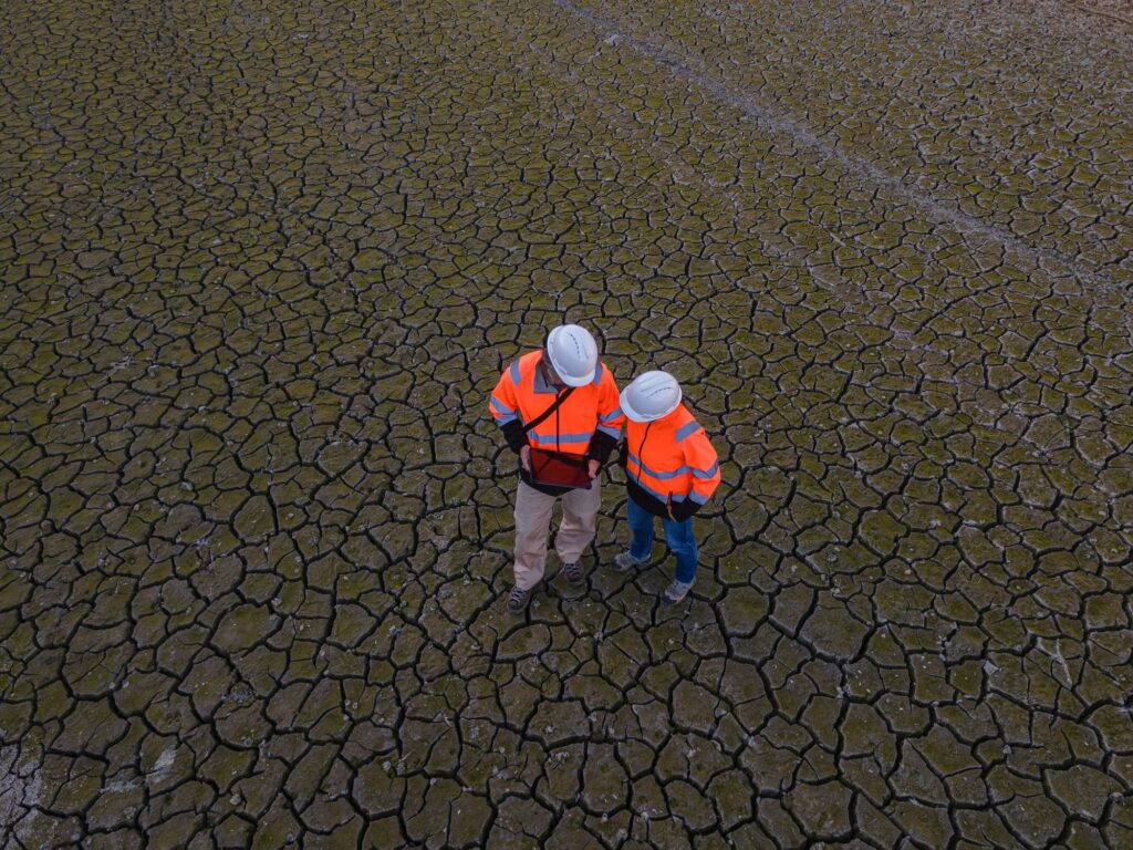 Drought Management. Hydrologists on Fieldwork. Megadrought
